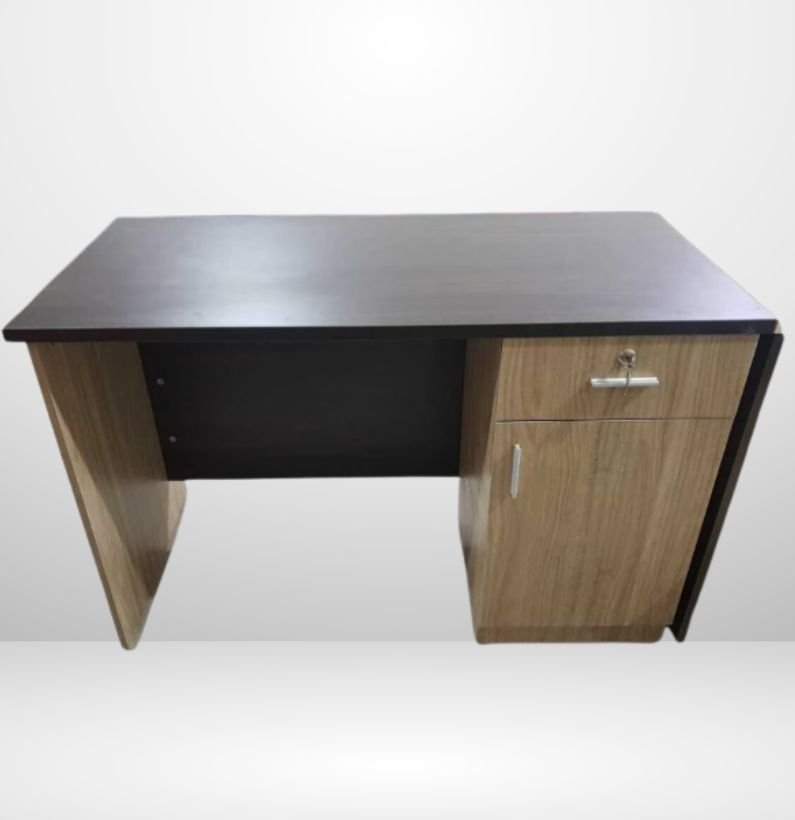 executive table9 Executive Table M-Tec 11 - Image 1